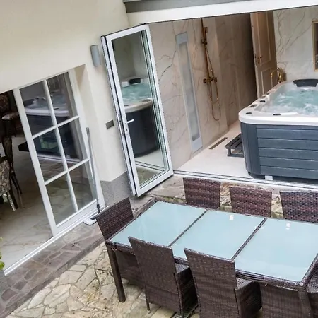 Haus Saxonia Ferienhaus *